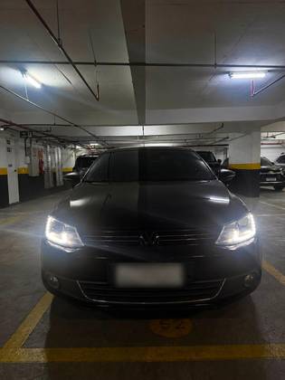 VOLKSWAGEN JETTA 2.0 TSI HIGHLINE 211CV GASOLINA 4P TIPTRONIC VOLKSWAGEN JETTA 2.0 TSI HIGHLINE 211CV GASOLINA 4P TIPTRONIC